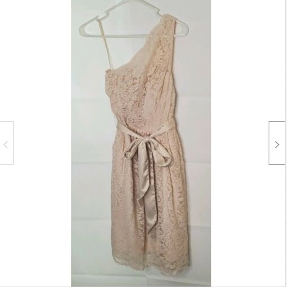 Tevolio Dresses & Skirts - NWT Tevolio Dress 4 Beige Cold Shoulder Lined Lace
